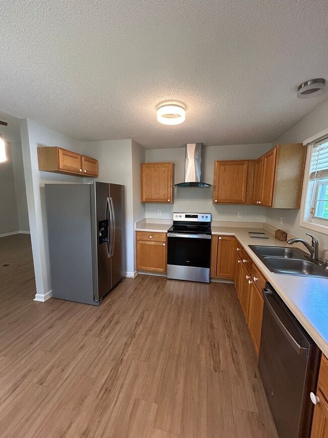 Building Photo - Updated 3-Bedroom Home with Attached Garage