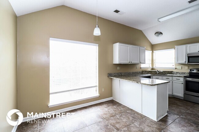 Building Photo - 6452 Valley Oak Dr