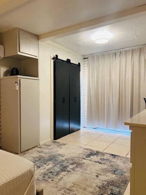 Building Photo - 228 Country Club Rd