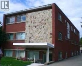 Building Photo - 42 Hilltop Dr