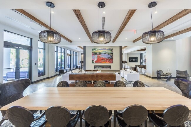 Building Photo - Casa Mara