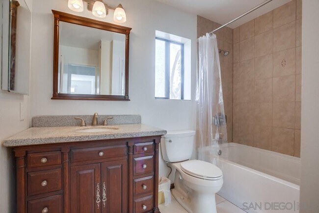 Foto principal - 4651 Pico St