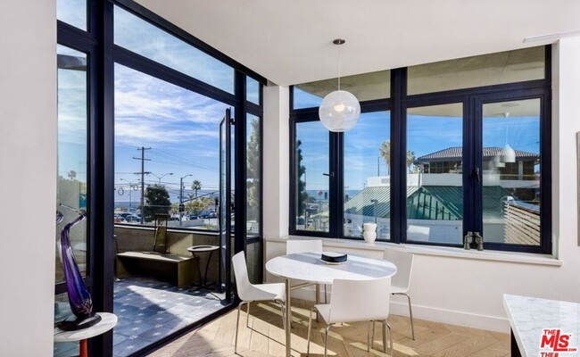 Building Photo - 17351 W Sunset Blvd
