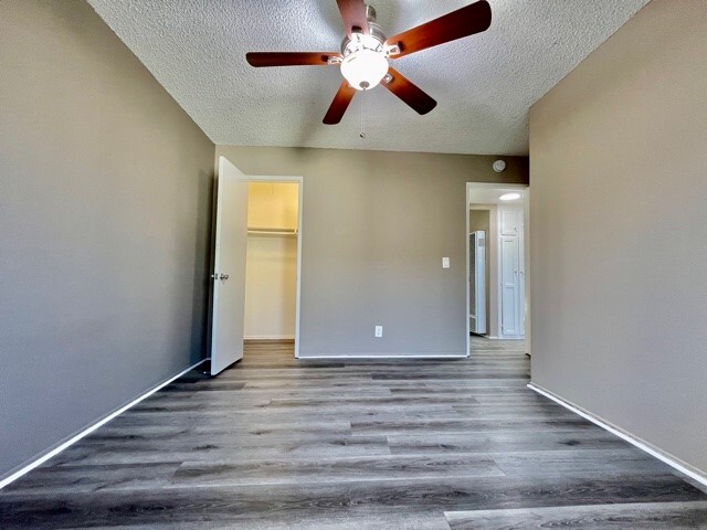 Building Photo - 2964 Peppertree Ln