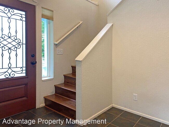 Building Photo - 4 br, 3 bath House - 303 Topaz Street