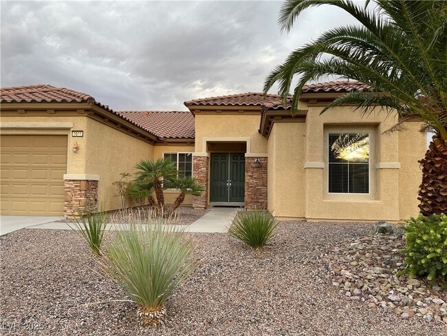 Building Photo - 2049 Powder Springs St