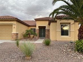 Building Photo - 2049 Powder Springs St