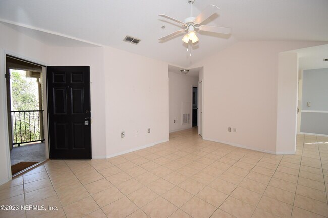 Foto del edificio - 1655 The Greens Way