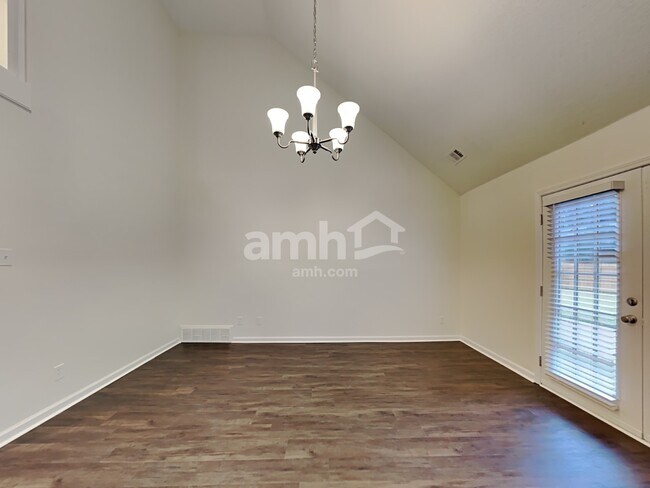 Foto del edificio - 8617 May Orchard Lane