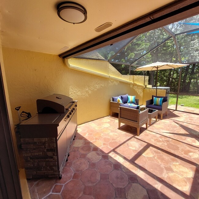 Foto del edificio - 3871 Alcantara Ave