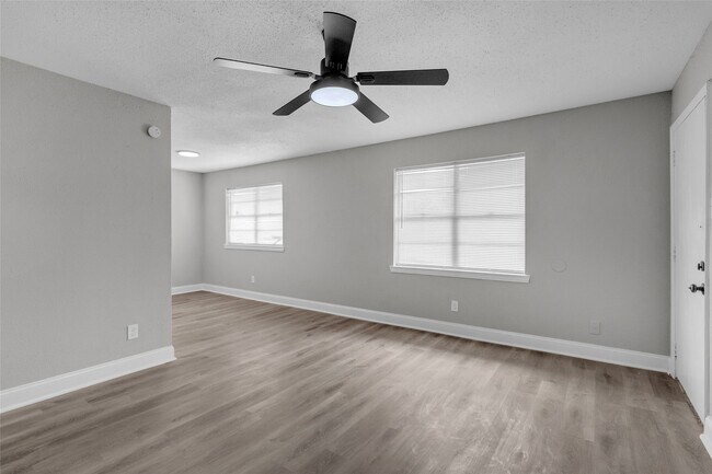 Foto del edificio - 3613 Crane St