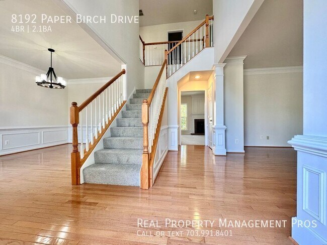 Building Photo - 4 BED 2.5 BATH HOME SOUGHT-AFTER LAUREL HI...