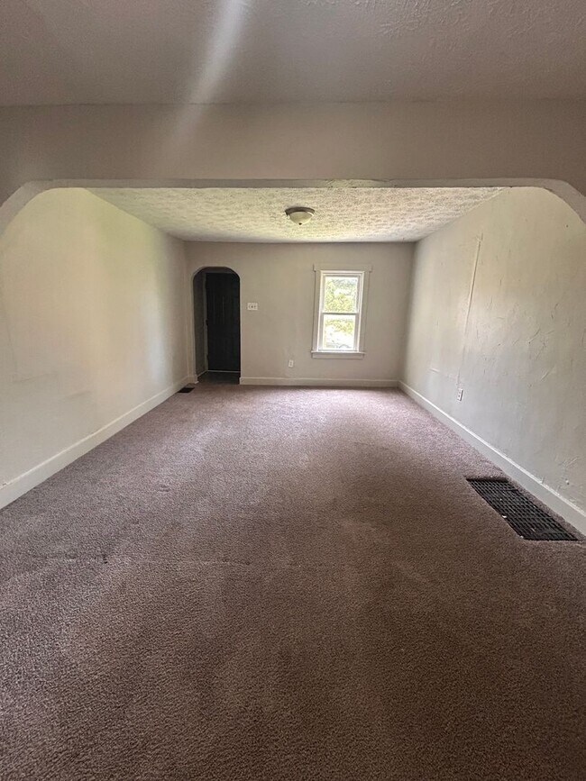 Foto del edificio - 4205 Robinwood Dr