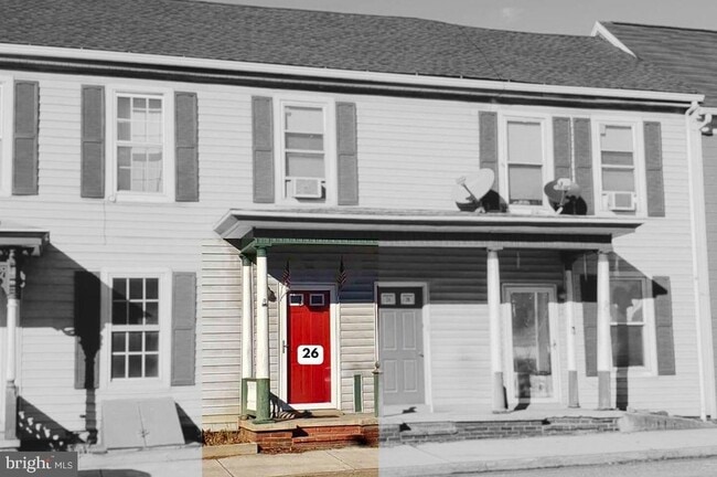 Building Photo - 26 W Main St