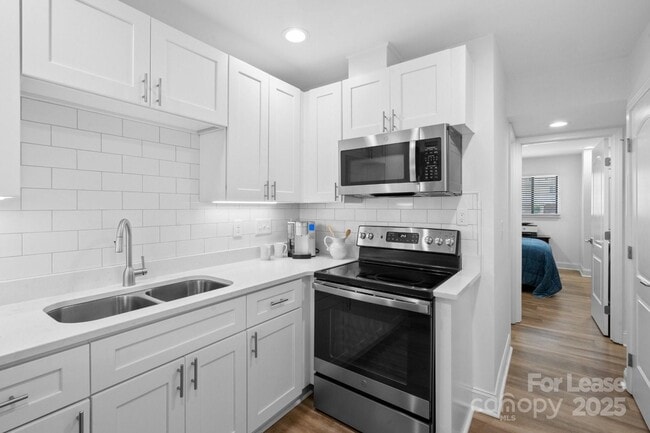 Foto del edificio - 7916 Horse Chestnut Ln