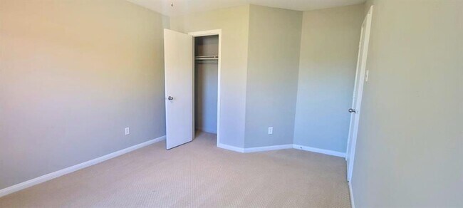 Building Photo - 12277 Ridgecrest Dr