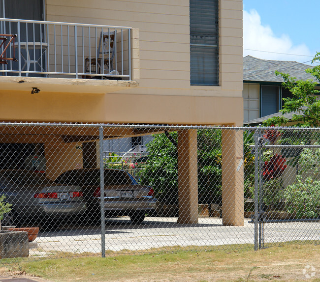 Building Photo - 657 Hausten St