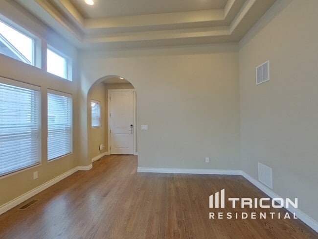 Building Photo - 7232 Rim Bluff Ln