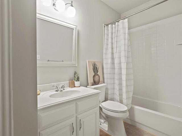 Foto del edificio - 7660 Bridlewood Ct