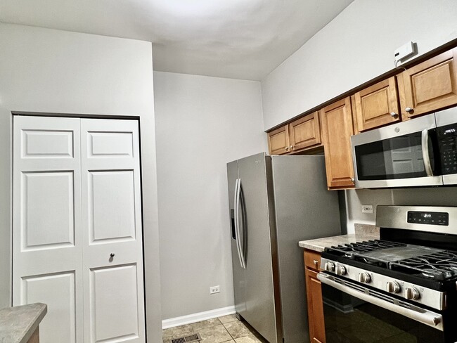 Building Photo - 2714 Rockport Ln