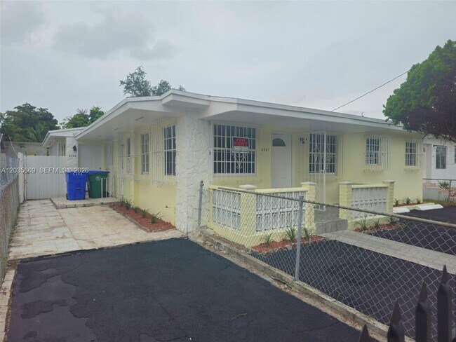 Foto del edificio - 2521 NW 13th Ave