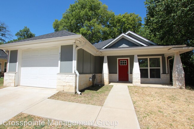 Building Photo - 3 br, 2 bath House - 613 South Ross Ave