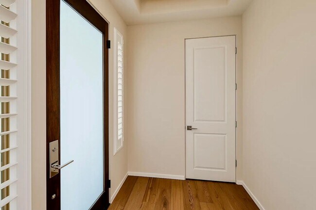 Foto del edificio - Rare 4-Bedroom Find in Redondo Beach