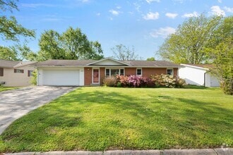 Building Photo - 2521 Albert Rasche Dr