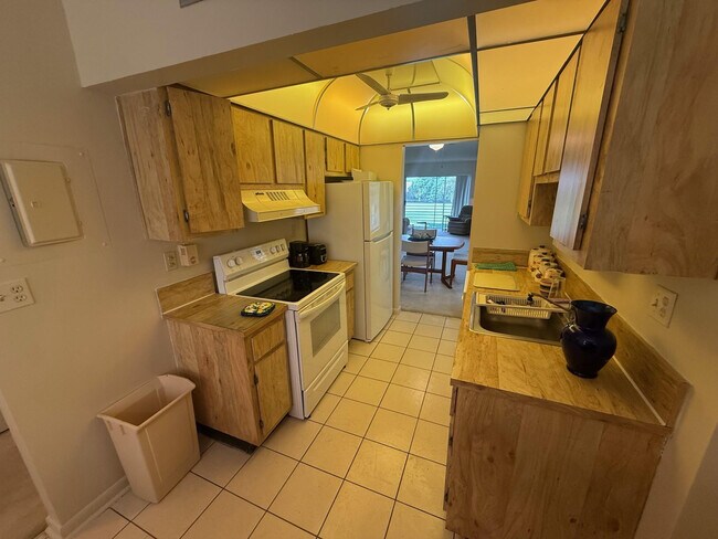 Foto del edificio - 8405 NW 61st St