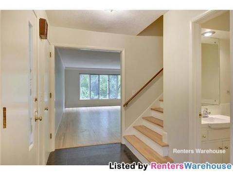 Building Photo - 5318 Malibu Dr