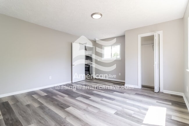 Building Photo - 465 Montana Ave