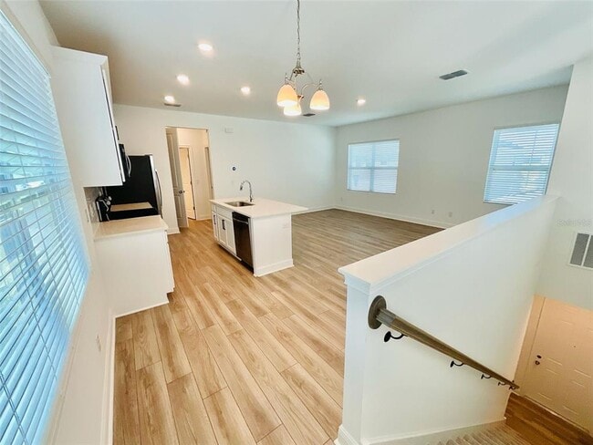 Building Photo - 6552 Rover Wy