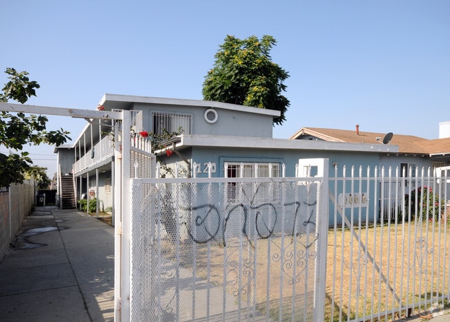 Building Photo - 120 W 73RD ST