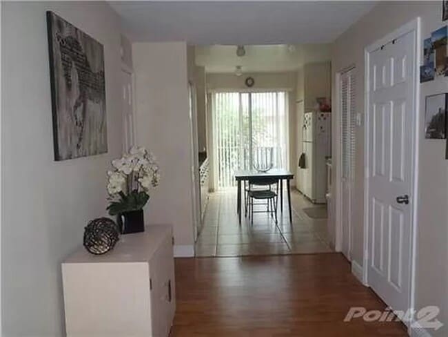 Big windows, great natural light - 954 SW 36th Ct