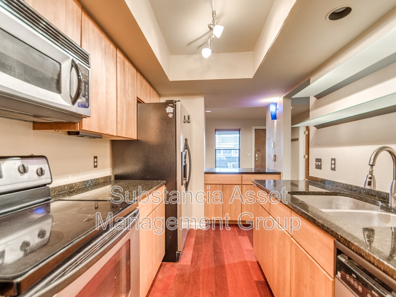 Foto principal - 600 NW 4th St