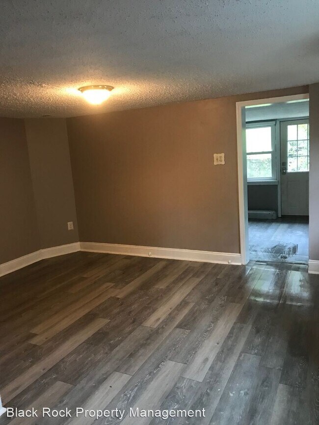 Foto del edificio - 2 br, 1 bath House - 206 W Front St