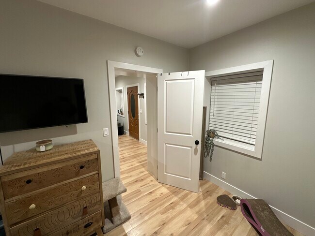 Foto del edificio - 9430 Lomita Dr