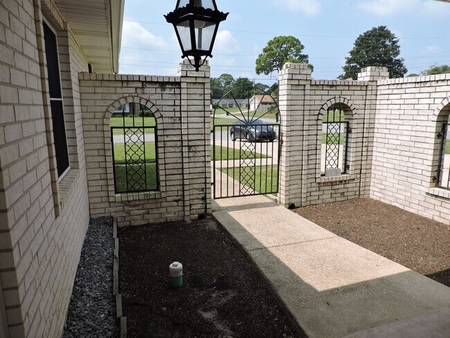 Foto del edificio - Nice home in Northeast Pensacola!