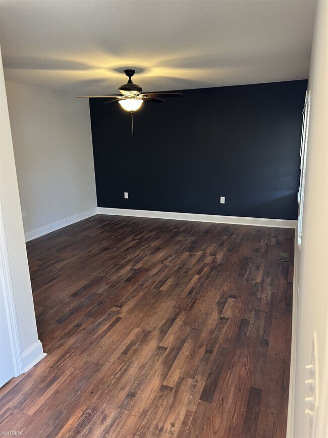 Building Photo - 3 br, 2 bath Duplex - 109 Morgan Avenue No...