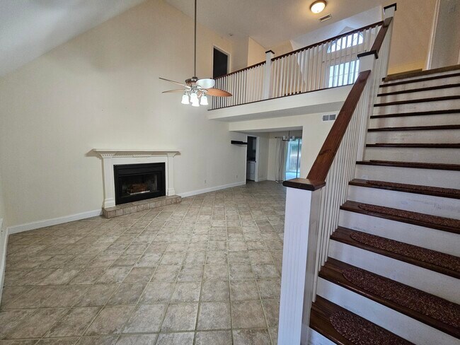 Foto del edificio - 202 Suffolk Dr