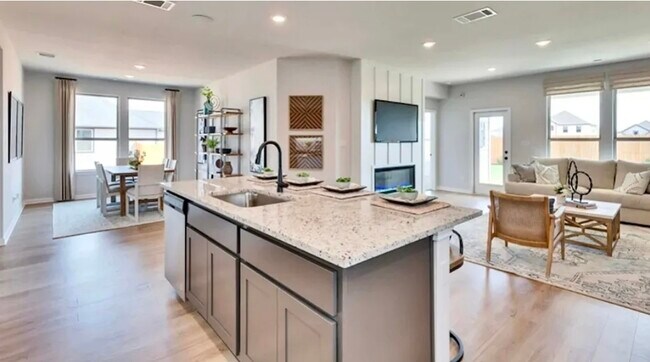 Building Photo - 221 Line of Fire Way