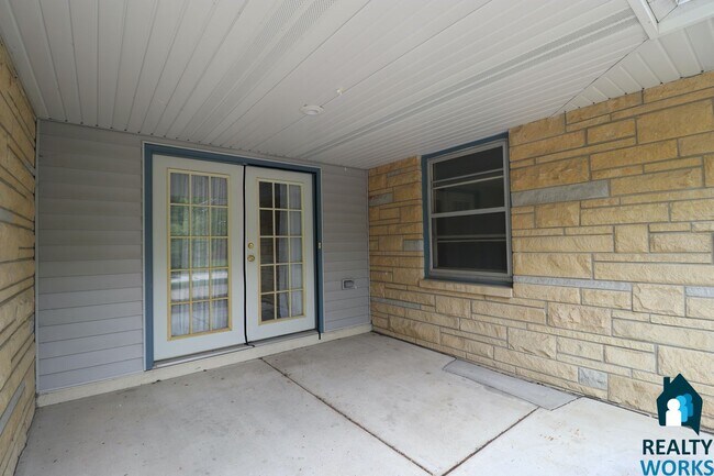 Foto del edificio - 3 Bedroom Home with Large Basement