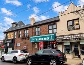 Building Photo - 266 Jericho Tpke
