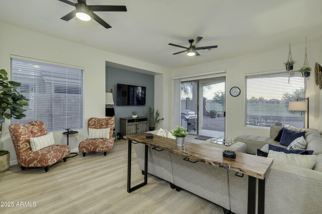 Foto del edificio - 6672 S St Andrews Ct