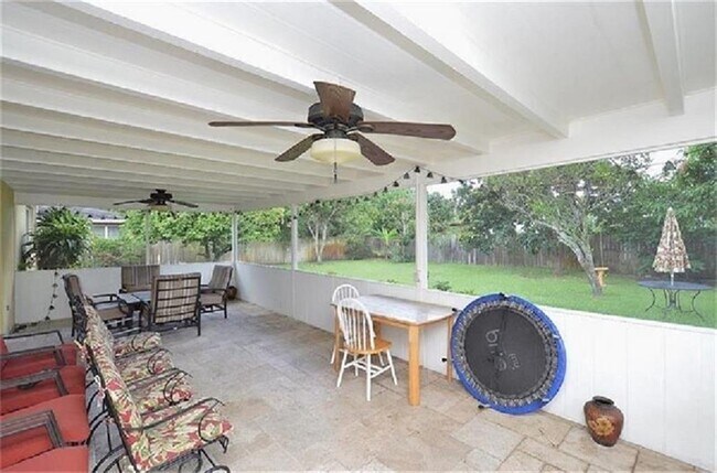 Foto del edificio - 361 SW 60th Ave