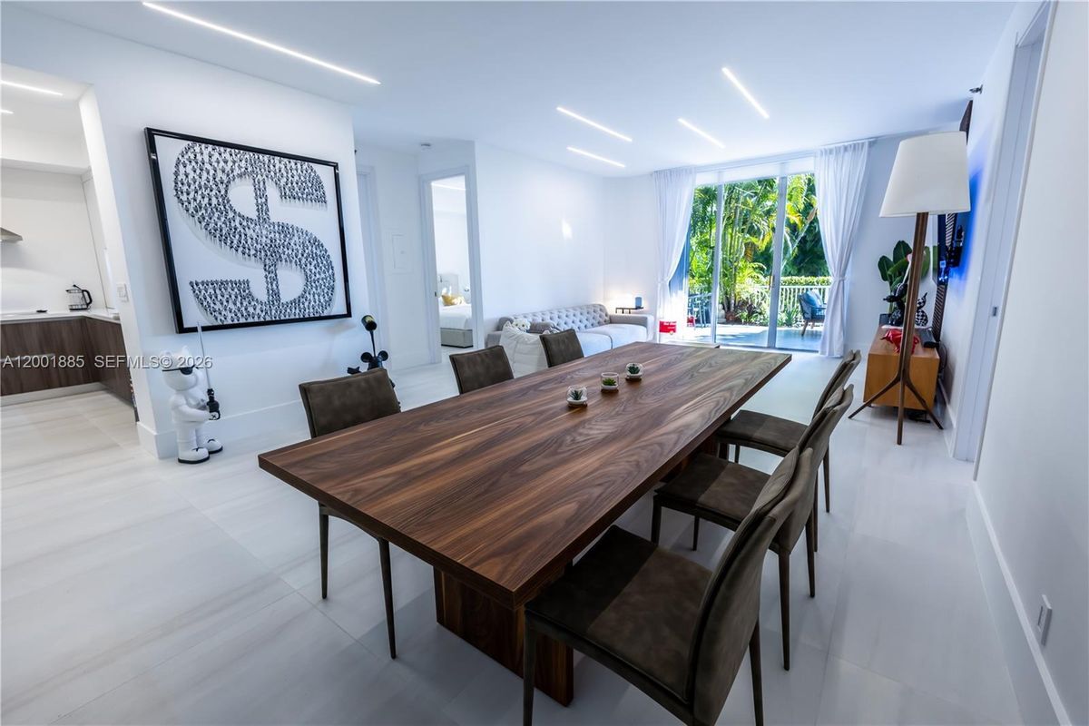 Foto del edificio - 3600 Mystic Pointe Dr