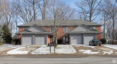 Building Photo - 4331 Frontenac Dr