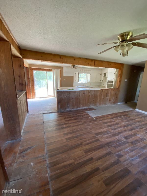 Building Photo - 1822 Pleasant Valley Pl