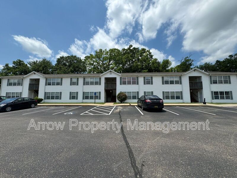 1009 143, Wamego, KS 66547 Condo for Rent in Wamego, KS