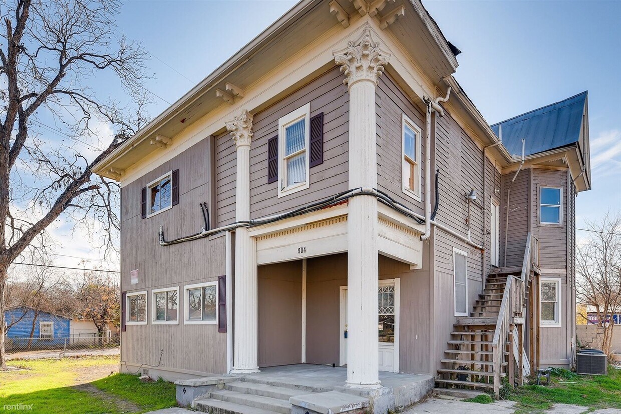 Primary Photo - 2 br, 1 bath 4plex - 904 Arbor Place 4